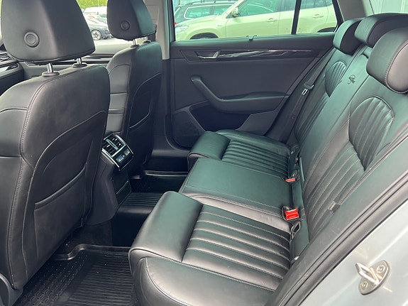 Skoda Superb 22 of 30
