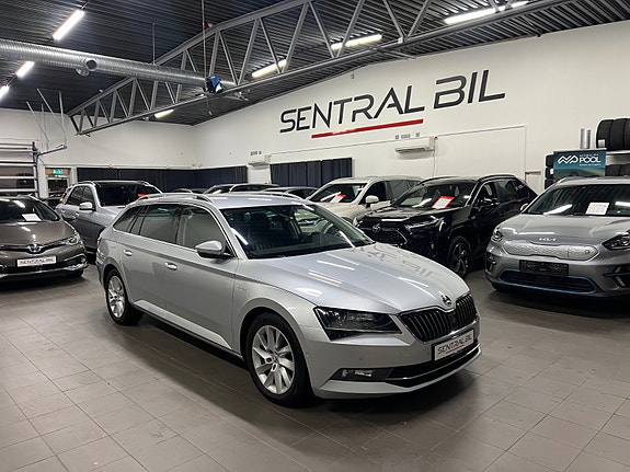 Skoda Superb 5 of 5
