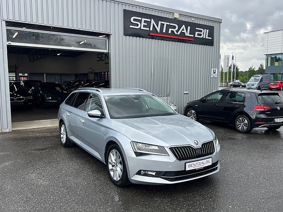 Skoda Superb 9 of 30