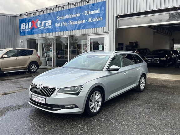 Skoda Superb 10 of 30