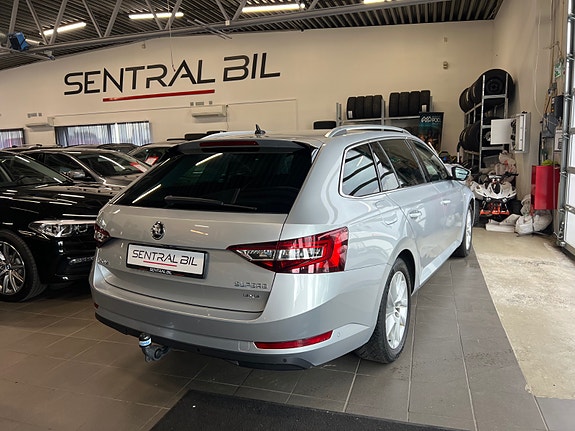 Skoda Superb 15 of 30