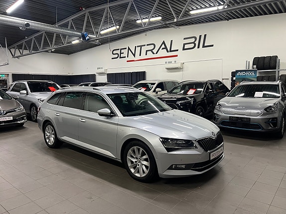 Skoda Superb 4 of 5
