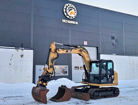 Cat 307 E2, 2017 Mod, 3050 timer, Rotortilt, 2 skuffer, sentralsmøring, ny sertifisering.