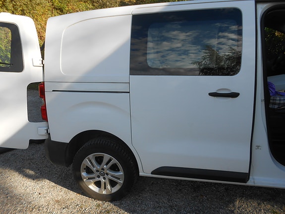 Opel Vivaro 3 of 26