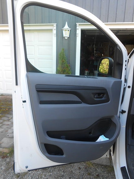 Opel Vivaro 19 of 26