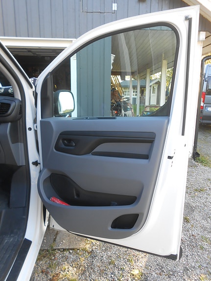 Opel Vivaro 5 of 26