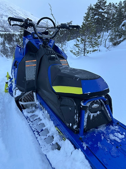 Polaris 850 RMK Khaos 13 of 13