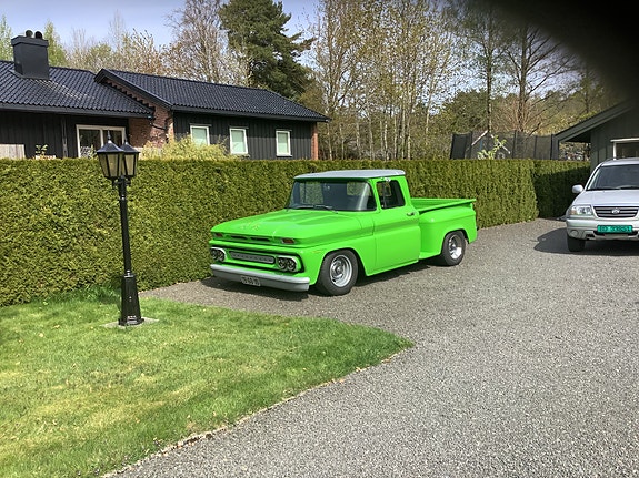 Chevrolet C10 22 of 26