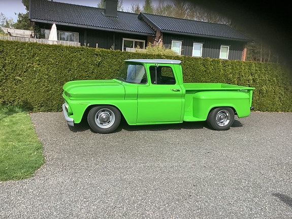 Chevrolet C10 18 of 26