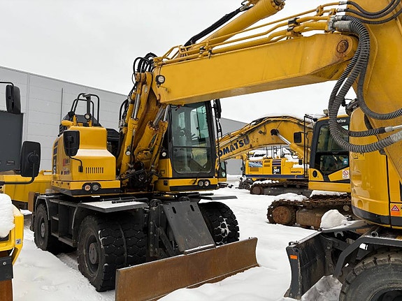 Komatsu PW 158-11