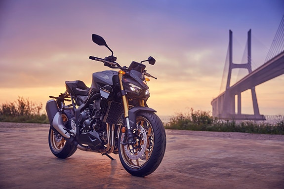 Honda CB1000 Hornet SP 5 of 9