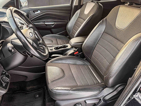 Ford Kuga 8 of 12