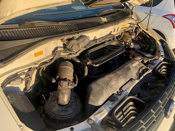 Toyota HiAce 15 of 24