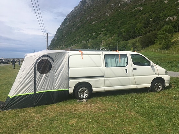Toyota HiAce 3 of 24