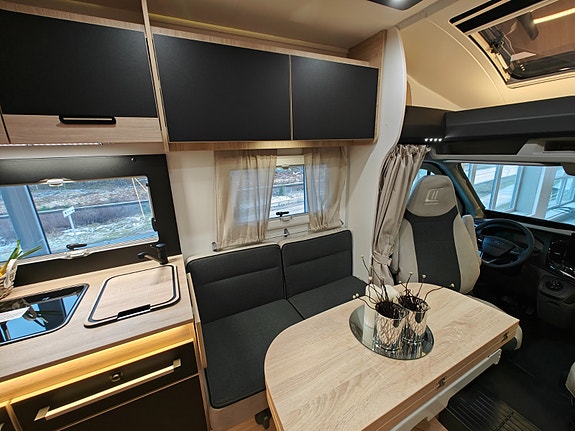 Challenger 318 GRAPHITE EDITION 2026 Modell/ 165Hk / 8 Trins automat / Adaptiv cruisekontroll +++ 9 of 30