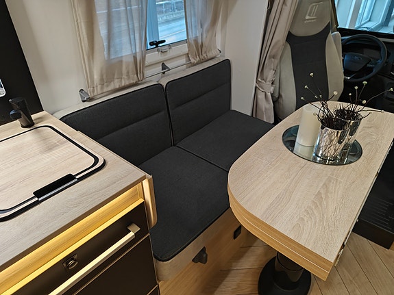 Challenger 318 GRAPHITE EDITION 2026 Modell/ 165Hk / 8 Trins automat / Adaptiv cruisekontroll +++ 10 of 30