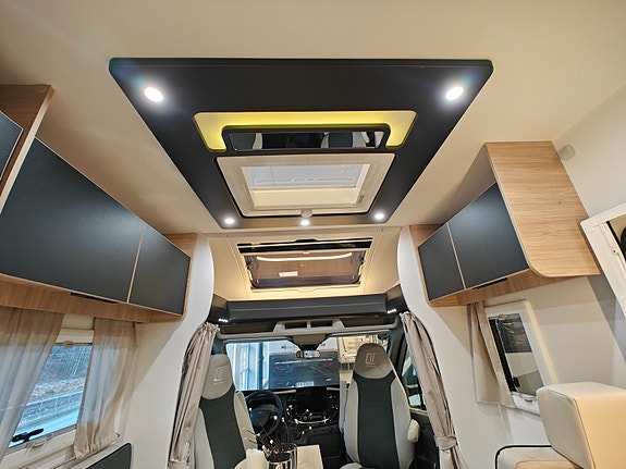 Challenger 318 GRAPHITE EDITION 2026 Modell/ 165Hk / 8 Trins automat / Adaptiv cruisekontroll +++ 12 of 30