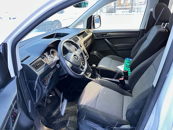 Volkswagen Caddy Maxi 5 of 9
