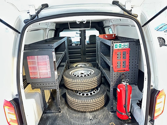 Volkswagen Caddy Maxi 8 of 9