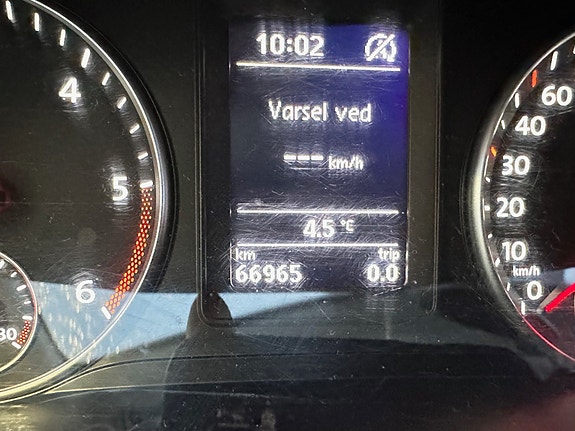 Volkswagen Caddy Maxi 6 of 9