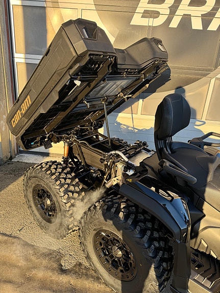 Can-Am Outlander Max 6x6 Backcountry T 1000R 7 of 11