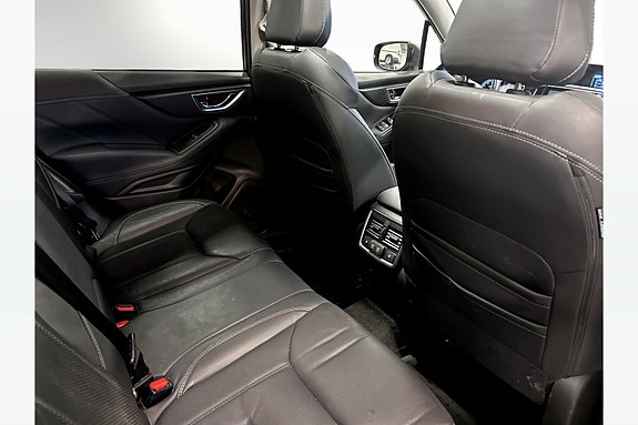 Subaru Forester 15 of 22
