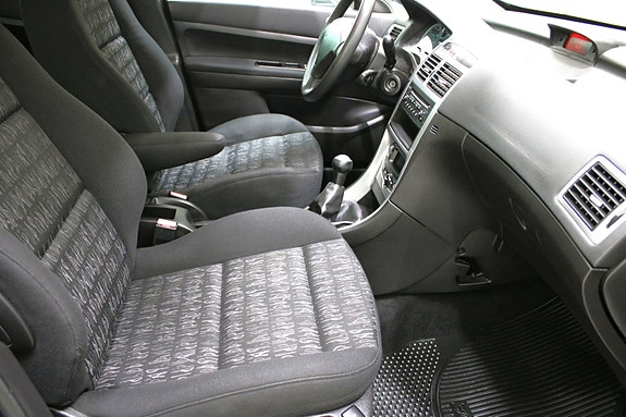 Peugeot 307 11 of 13