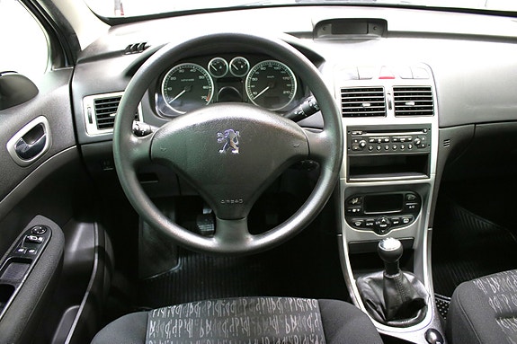 Peugeot 307 12 of 13