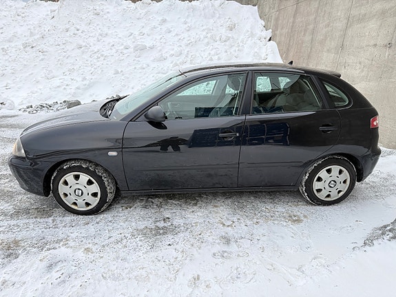 Seat Ibiza 4 of 5