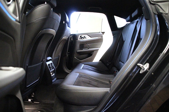 BMW i4 27 of 30