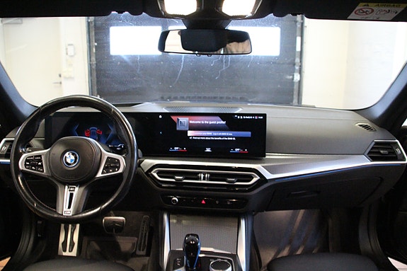 BMW i4 12 of 30