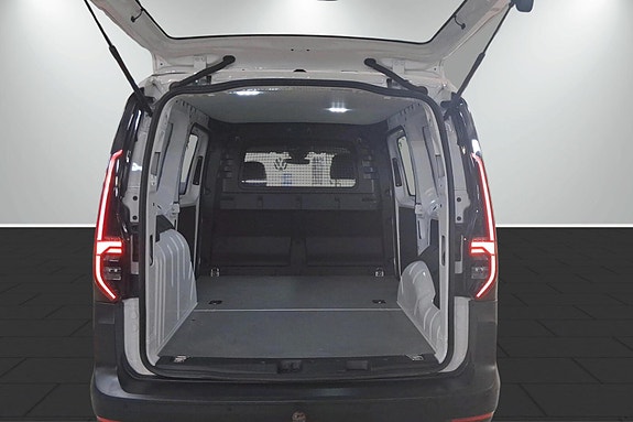 Volkswagen Caddy Maxi 9 of 21