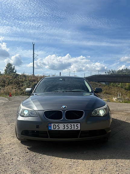 BMW 520d 3 of 30