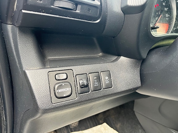 Toyota Verso-S 25 of 30
