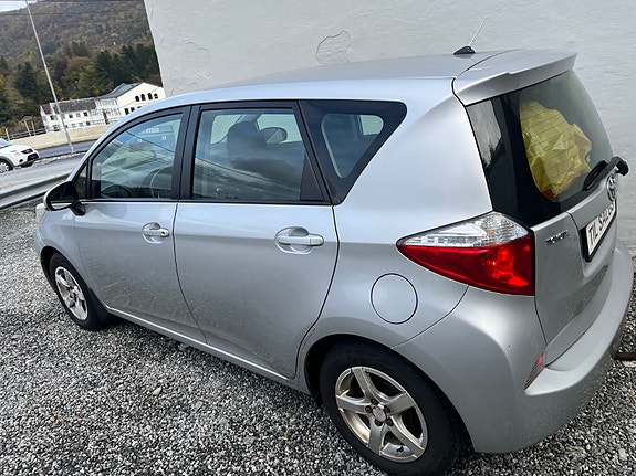 Toyota Verso-S 11 of 30