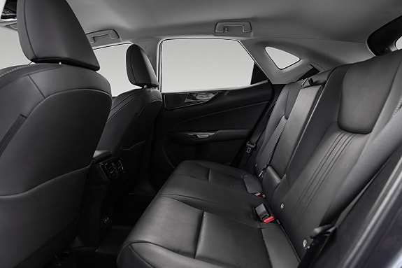 Lexus NX450h 15 of 29