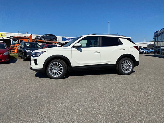 SsangYong Korando 2 of 5