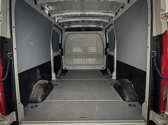 Maxus e-Deliver 9 7 of 17