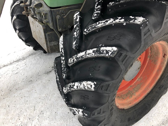 Fendt FARMER 412 VARIO 2004, kr 275 000,-