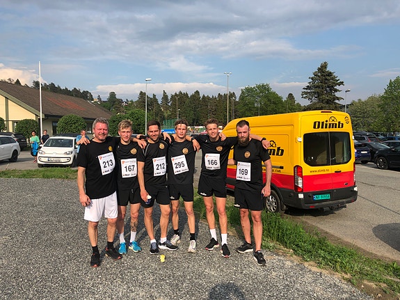 Om du er vår nye kollega, vil du bli del av en hyggelig gjeng i et sosialt og uformelt miljø.