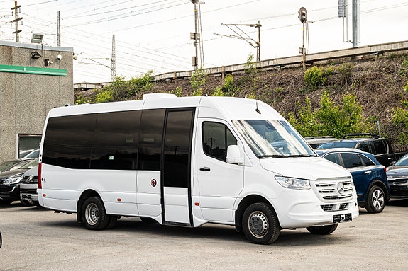 Mercedes-Benz Sprinter ALTAS 519CDi 3,0 V6 190HK Aut 17Seter/2xRullestolplasser/Løftelem/Webasto++