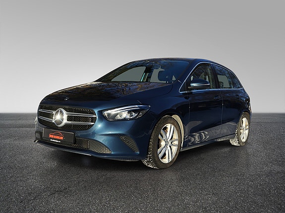 Mercedes-Benz B220 8 of 30