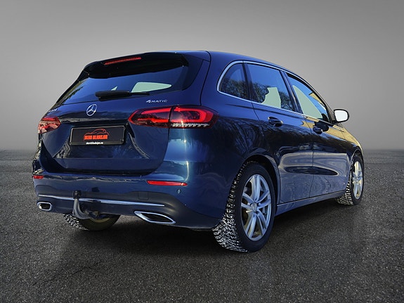 Mercedes-Benz B220 12 of 30