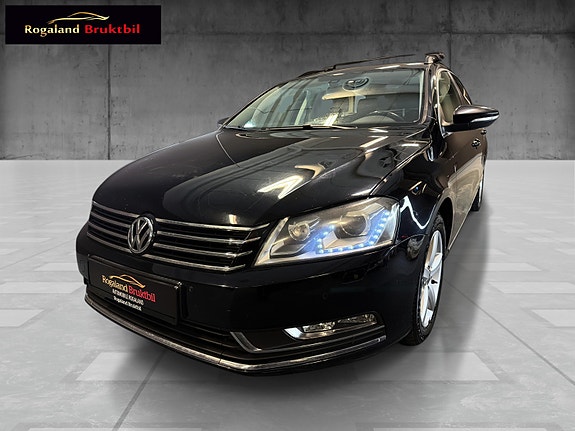 Volkswagen Passat 2 of 5