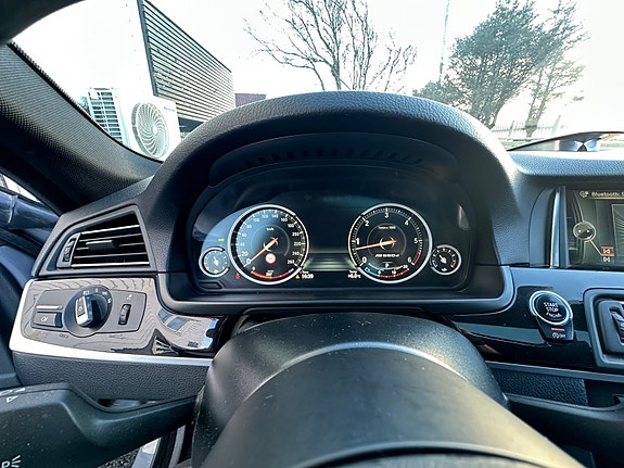 BMW M550d 24 of 28