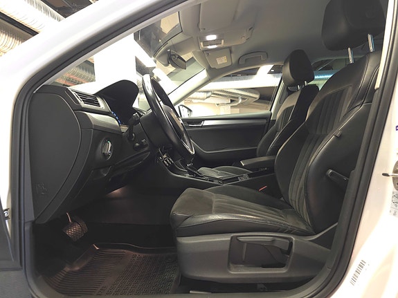 Skoda Superb 30 of 30