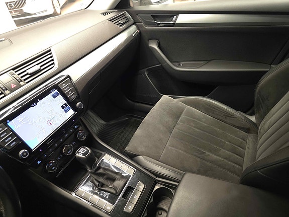 Skoda Superb 28 of 30