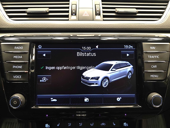 Skoda Superb 23 of 30