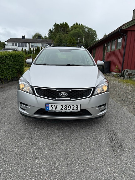 Kia Ceed 4 of 5