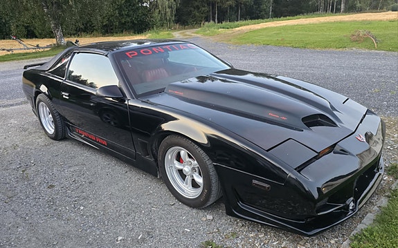 Pontiac Trans Am 3 of 5